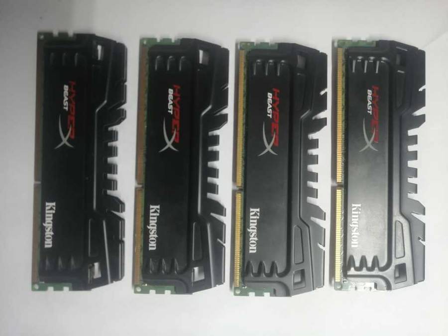 8gb x 4 2133hz Ram DDR3 Kingston Hyper X fury Beast (32GB)