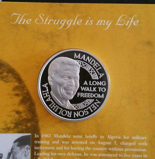 ###2001 Nelson Mandela 1 Troy oz silver Norway in special card###