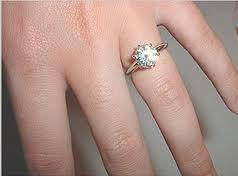 Natural Diamond 1.4CT Solitair 18k Solid Gold Diamond ring - Great investment