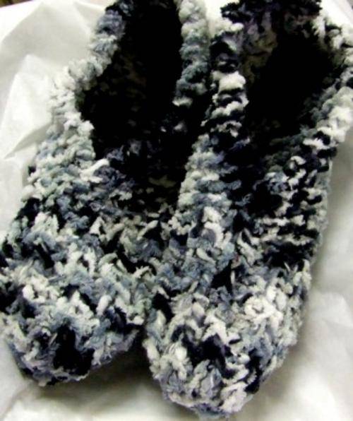 SIZE 5-6 (WOMAN SIZE) FROZEN TOES NO MORE! WARM WINTER KNITTED SOCKS - R1 NO RESERVE