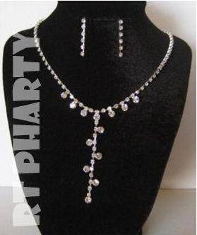 NECKLACE & EARRINGS SET **CLASSIC DIAMANTE**
