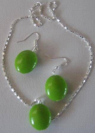 FASHION JEWELRY NECKLACE & EARRINGS SET