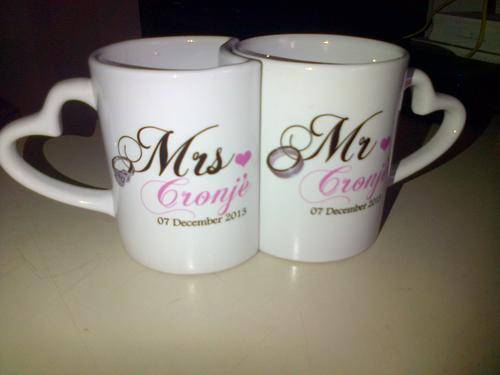 COUPLE MUG SET