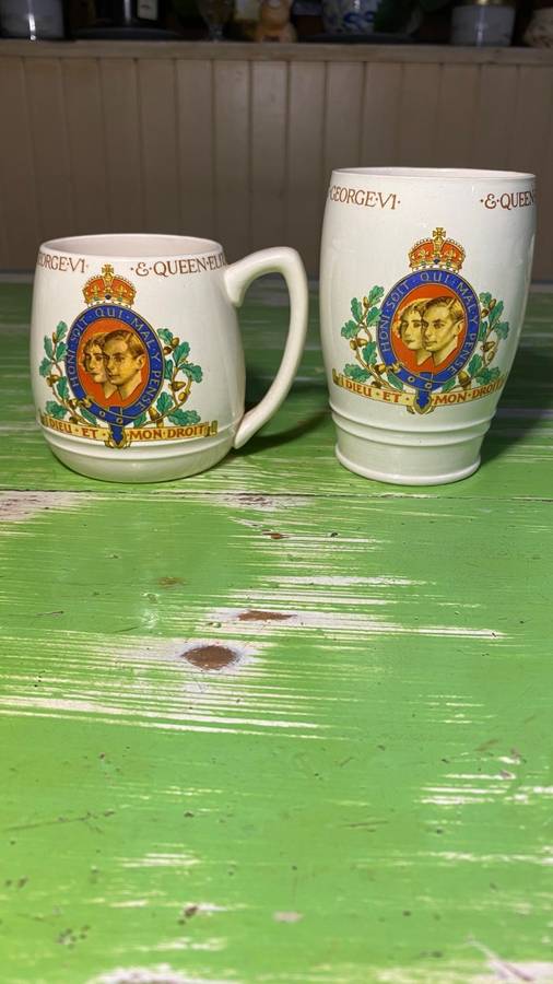 Thirteen Collectable Commemorative Mugs - All for one bid