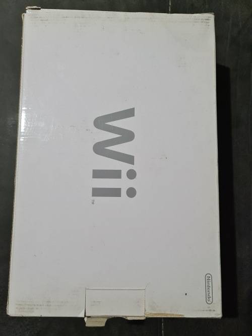 Nintendo Wii Complete. Tested, works 100 percent.
