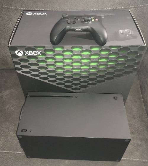 Xbox series X 1Tb console In immaculate condition 5 days old.
