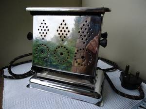 Vintage Toaster - Working