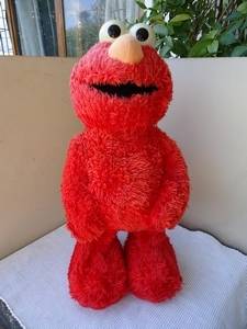 Sesame Street Tickle Me Elmo