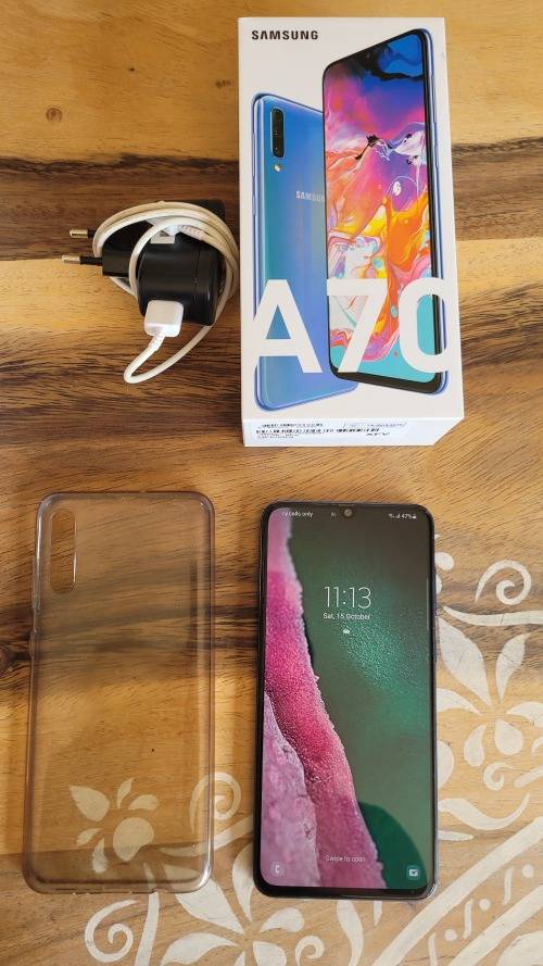 Samsung Galaxy A70 + FREE Samsung Galaxy A3