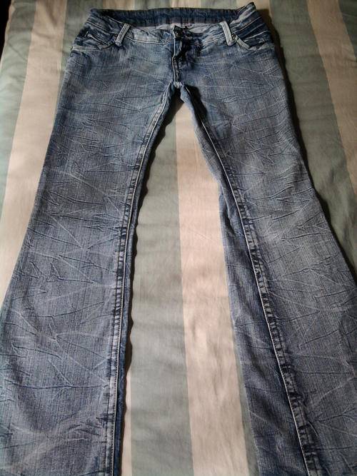 ***IDENTITY JEANS SIZE 10 - 34 SMALL FIT***DISTRESSED LOOK
