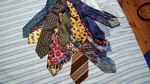 Lot of 22 neck ties!!! (New and secondhand)