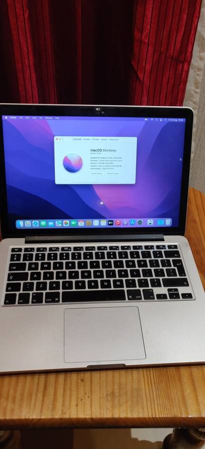 MacBook Pro 13 inch Retina (Early 2015), 256GB SSD, 8GB RAM