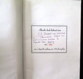 Tussen Die Berge Die geskiedenis van `n landstreek en sy mense 1848 - 1998 . E.Greyling  Ltd 80/150