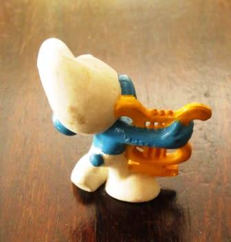 Original Harp Smurf 20070 ( no eyebrows Peyo Bully version)
