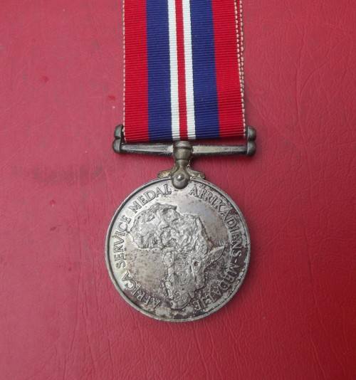 WW2 FULL SIZE SILVER AFRICA SERVICE MEDAL TO 110423 D.J. VAN HEERDEN.