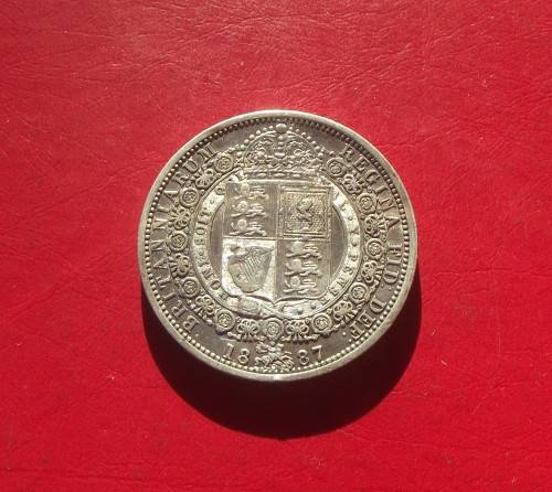 1887 BRITAIN SILVER HALF CROWN. BEAUTIFUL COIN. (COIN 3)