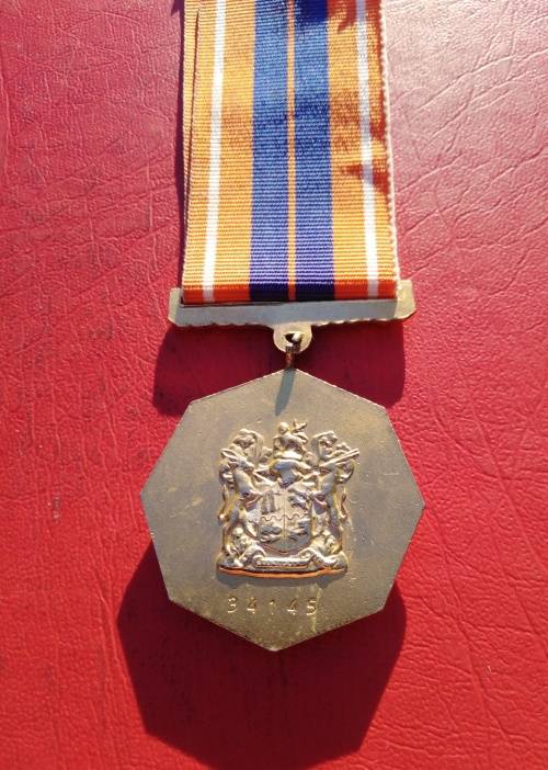 FULL SIZE PRO PATRIA MEDAL. BORDER WAR. LOW NUMBER: 34145.