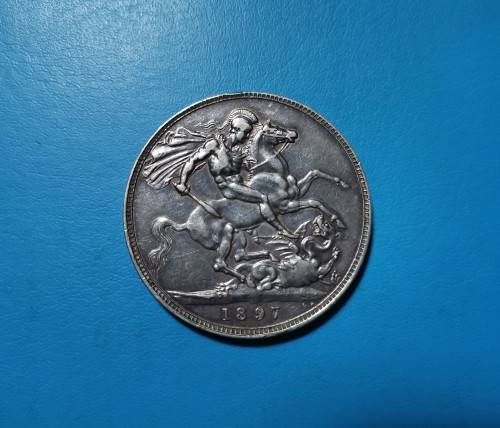 1897 SILVER VICTORIA CROWN WITH EDGE LETTERING. LX. 28.28 GRAMS OF 92.5% SILVER.