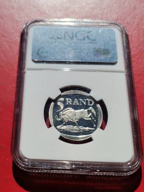 MANDELA 2000 R5. PROOF 63 ULTRA CAMEO. NGC. PROOF, NOT PROOF LIKE.