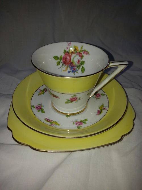 TRIO - ROYAL MAYFAIR - YELLOW FLORAL