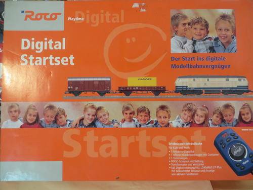 Roco 41232 Digital Starter Set BR 215 in HO Gauge
