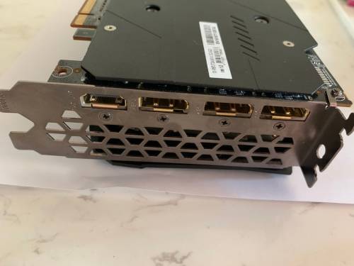 Gigabyte RX 5700 XT 8gb - Read > Fault