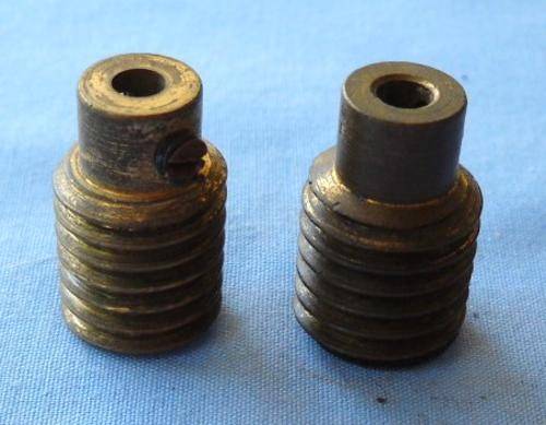MECCANO-2 X WORM GEARS-VERY GOOD CONDITION