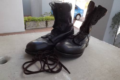 Pair of SADF brown genuine brown leather boots.Size 9 by DWS.Issued 2011.