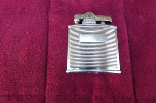 RONSON gas lighter made in England.Very good condition.