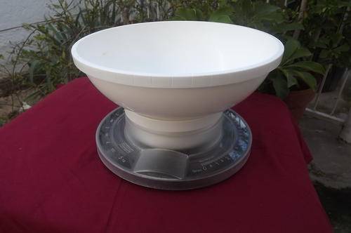 Kitchen Scale Exacta Swiss made - 5Kg - easy to store - good condition