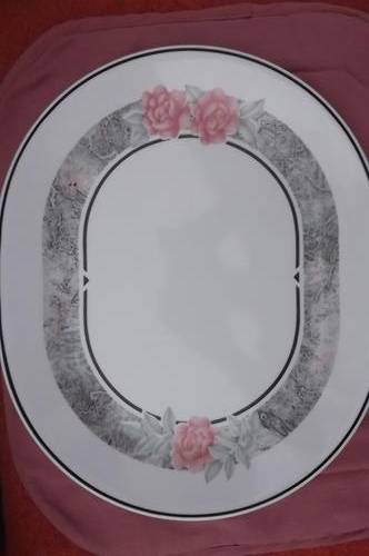Small Serving Platter by Corelle by Corningware -  made in USA - 32x25.5cm