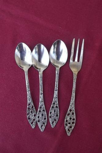 EPNS set of 3 Teaspoons + Cake Fork