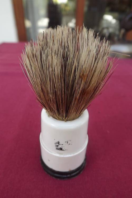 Vintage Shaving Cream Badger Brush - see scan. Good condition