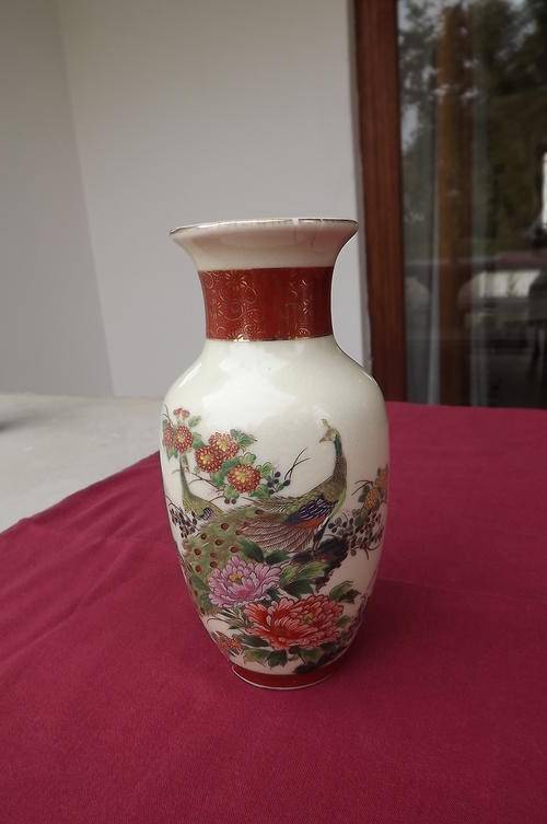 Antique Hand Painted Satsuma Vase with Peacock Design from Japan-glazed - gold edging-height 16cm