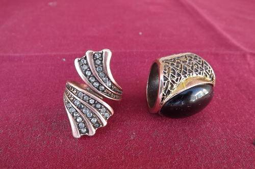 Lot of 2 Fashion Rings in size 8