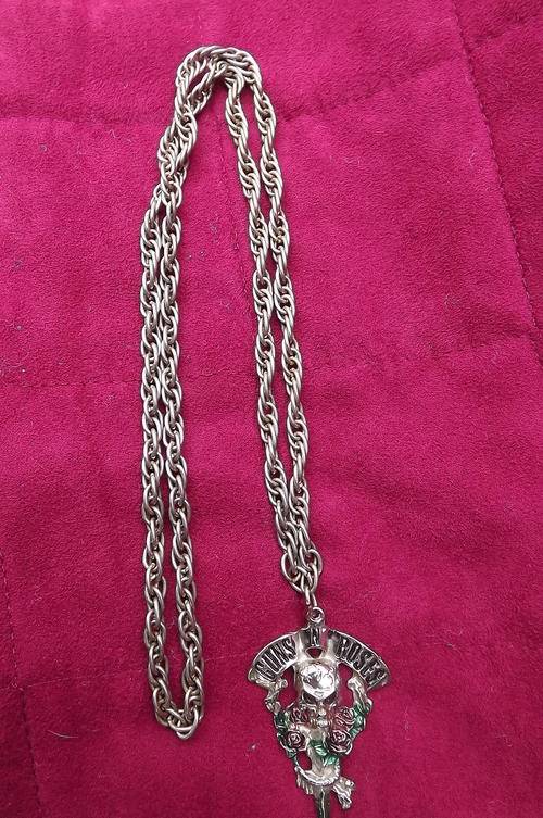Chain with Guns & Roses Pendant