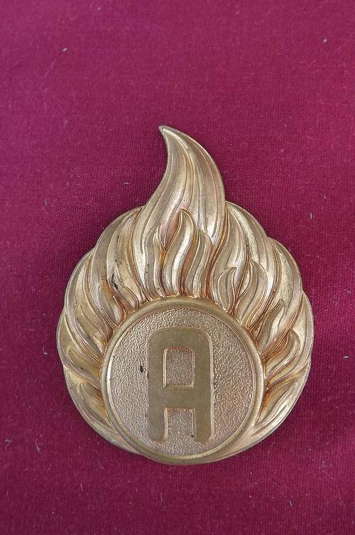 WW1 United States Brass Ambulance Hat Badge in good condition - all 3 lugs in place