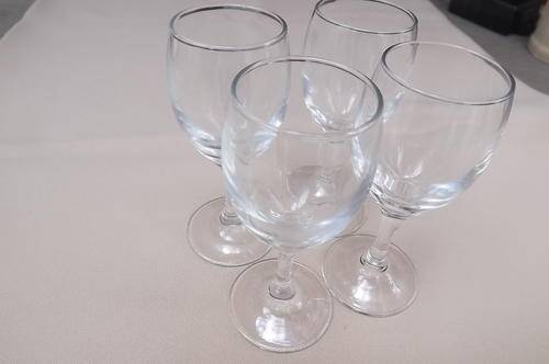 Set of 4 Small Sherry Stem Glasses in good condition - height 10cm - 4cm diameter