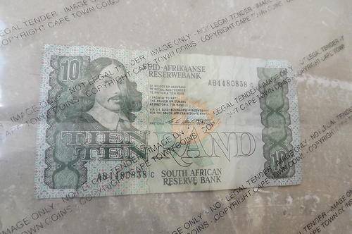 SA R10 Note in Alpha numerical numbering starting AB-signed CL Stals -good condition - a bit creased