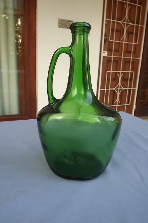 Green 1.5 Litre Vintage Wine Bottle with Handle - good condition - height 29cm