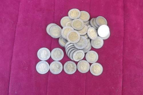 We have 50 Mandela R5 2008 - Coins  90 years celebration - all EF condition - Priced @ R35 EACH