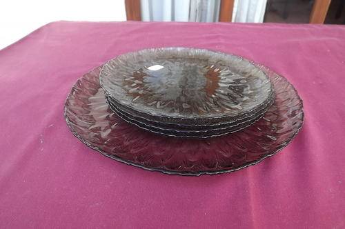 Brown Smoked Glass Cake Plate with 4 Small Plates in good condition - cake plate 28cm diameter