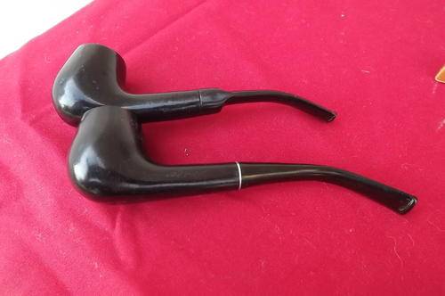 Lot of 2 Smoke Pipes - good condition