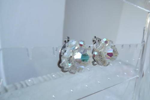 Vintage Crystal Round Clip On Earrings in good condition - see scans for different colours