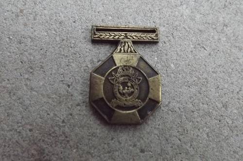 Small Medal Civil Protection - Burgerlike Beskerming - underneath written Prepared, Gereed-good cond