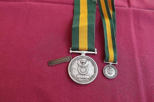 SADF Closure Commemoration medal + small medal no 6234.Large commandos badge only.Good condition.