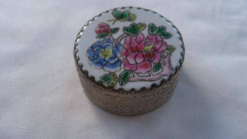 Silver Plated Powder Box as per scan