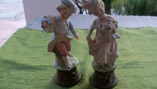 Pair of Figurines 13.5 cm tall