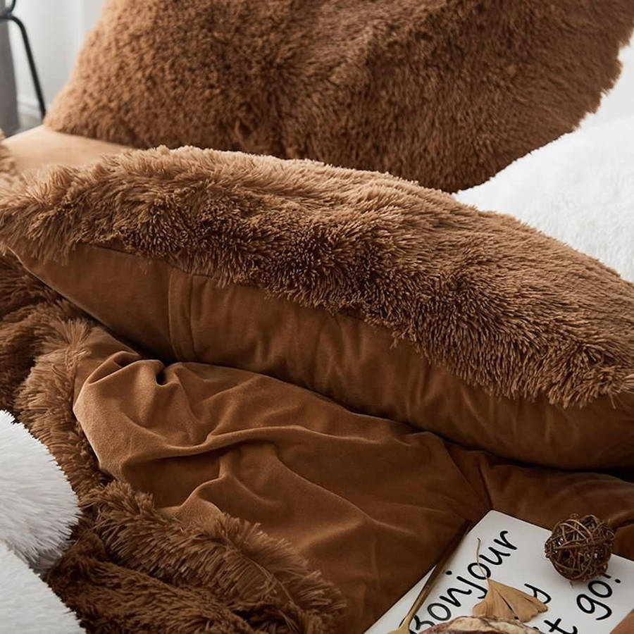 Luxurious Furry Shag 5 Piece Queen Duvet Cover Set
