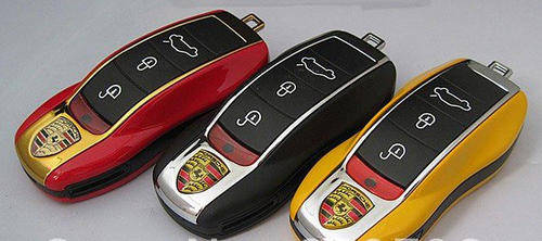 BLACK Porsche key ring cellphone, colour screen, camera, mp3 player!!! World's smallest phone!